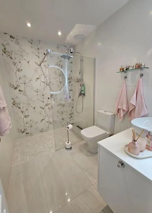 Villa Belgica 内尔哈